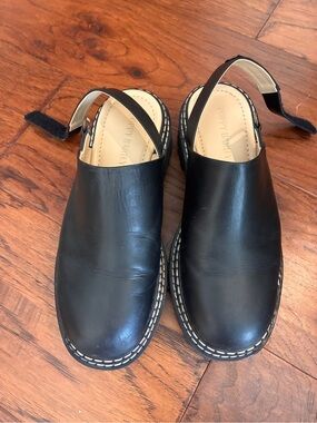 Poppy Barley Black Leather Slingback Clogs